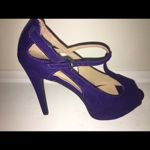 Guess T-Strap Peep-Toe Heels